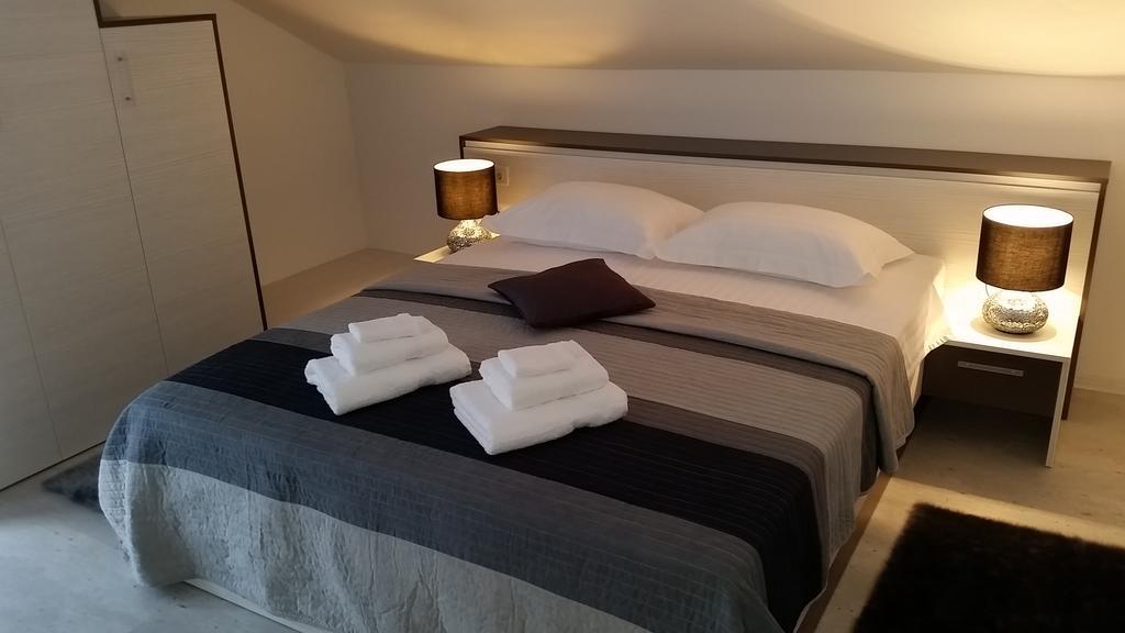 Apartments Sanja Trogir Extérieur photo