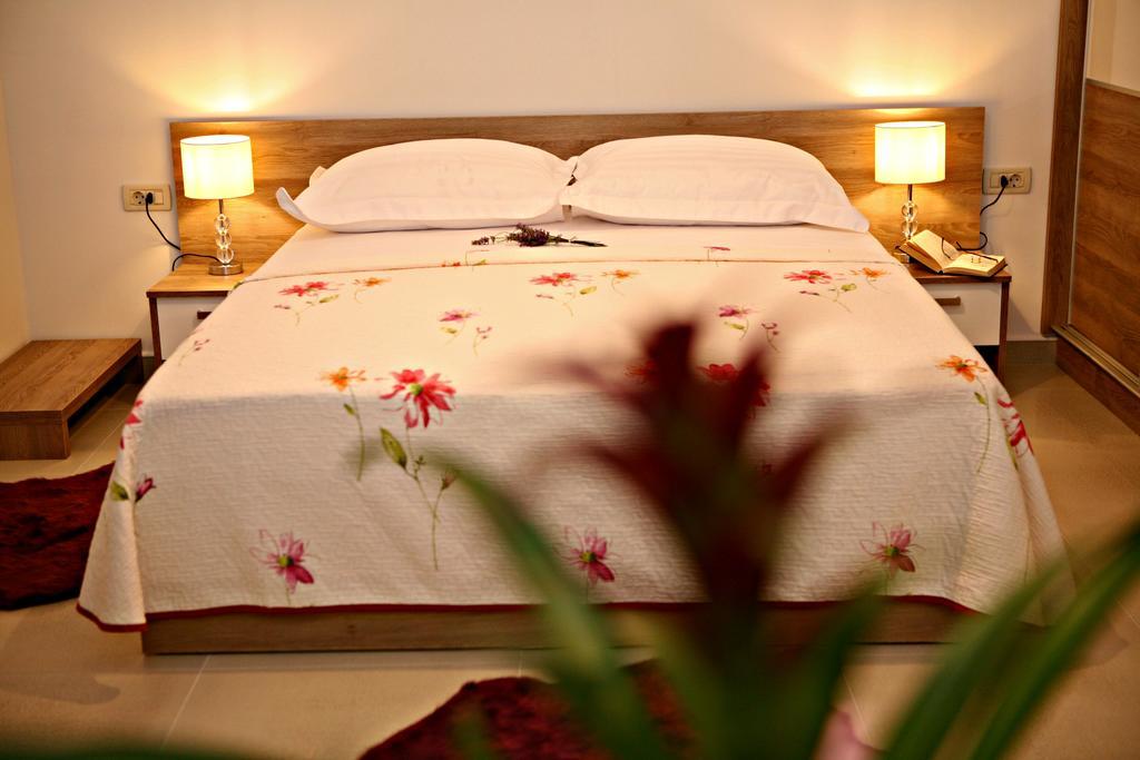 Apartments Sanja Trogir Extérieur photo